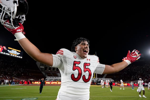 A Utah football player just won a major national award