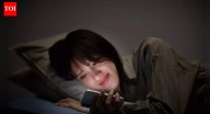 Why scrolling your phone first thing in the morning could increase anxiety and stress: AIIMS neurologist explains