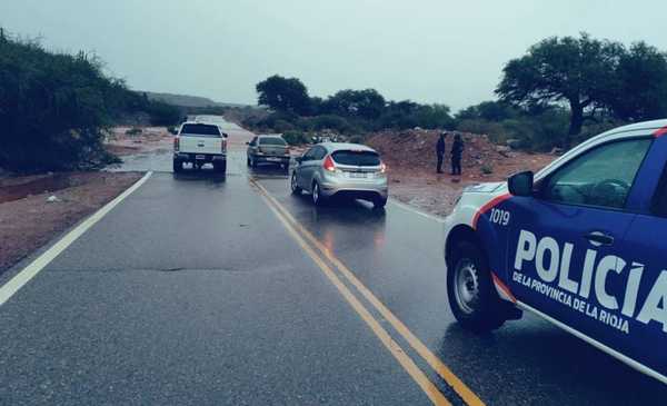 La provincia activó operativos por crecidas y anegamientos en las zonas afectadas