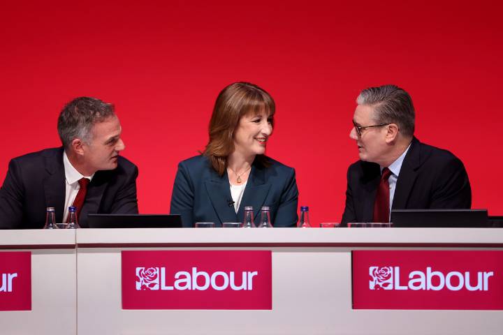 Labour must unite behind Starmer, deputy leader says