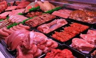 La carne se vuelve un lujo: el consumo cae al mínimo en una década