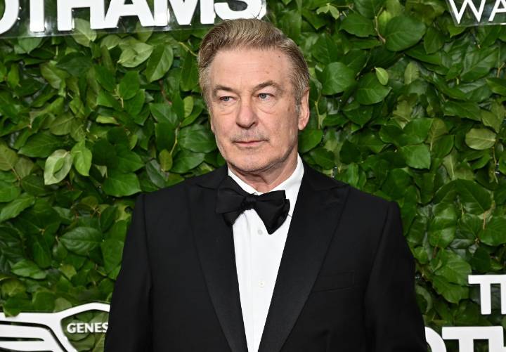 Alec Baldwin intentará de nuevo deshacerse de su rancho en los Hamptons