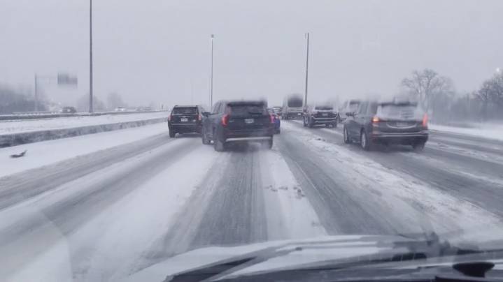 Snow poses tricky Tuesday morning commute in Northeast Ohio; ODOT urges extra caution