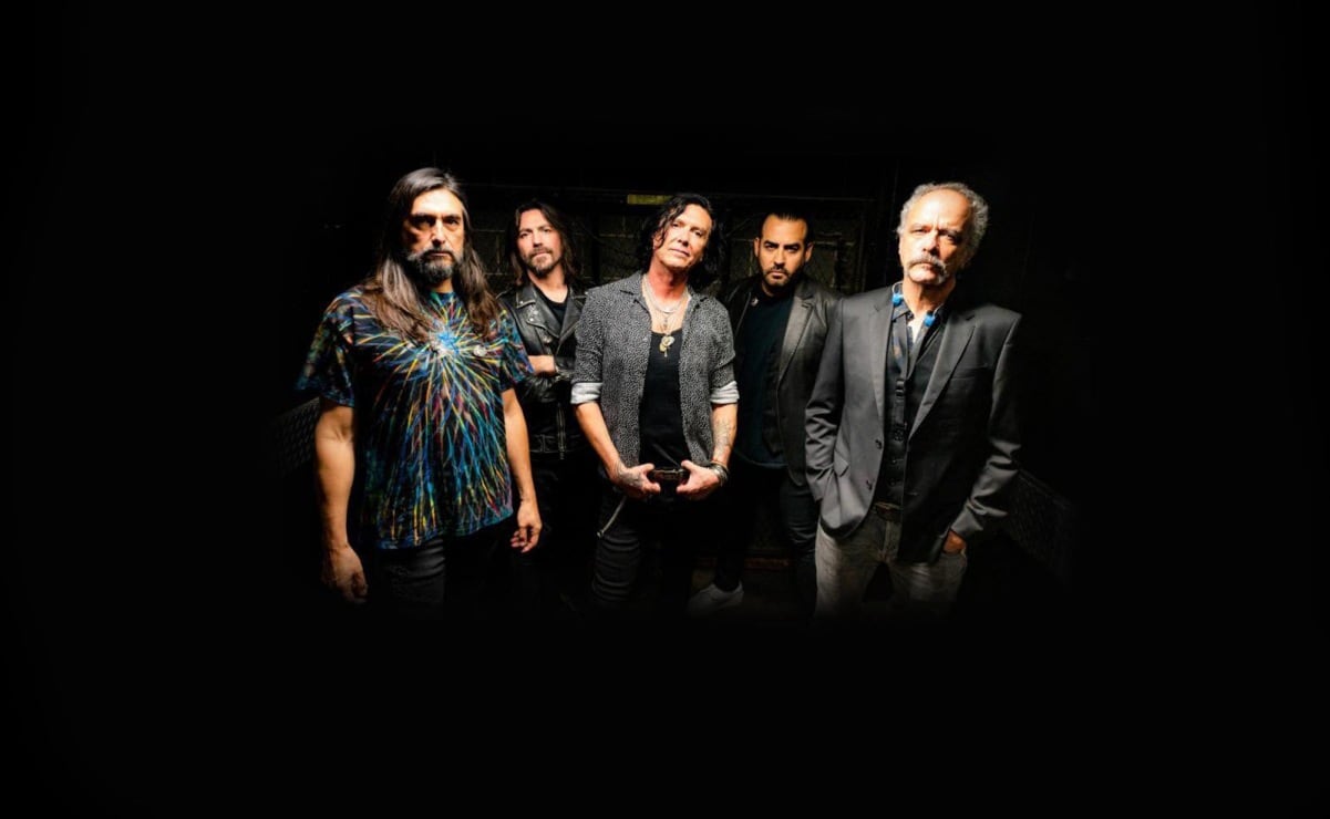 Caifanes rinde tributo a la lucha de las mujeres y las personas desaparecidas; se presentaron en el Palacio de los Deportes