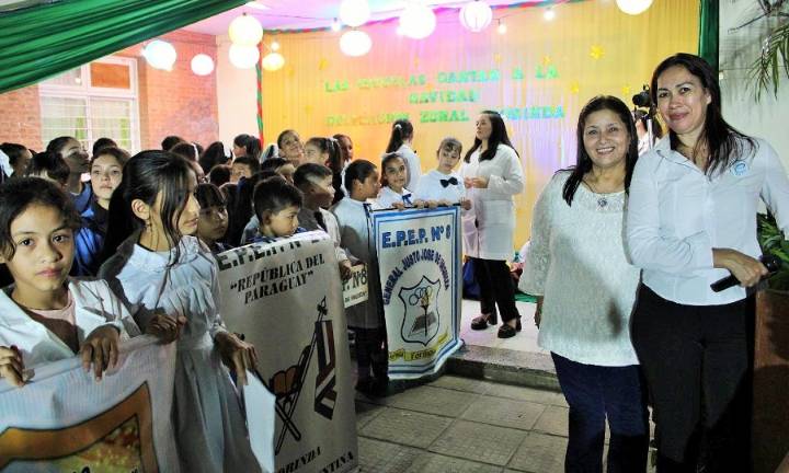El tradicional encuentro de coros escolares trajo una emotiva cantata previa a la Navidad