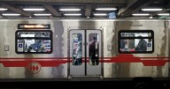 Metro normaliza servicio en Línea 2 tras cerrar varias estaciones debido a emergencia por persona en las vías