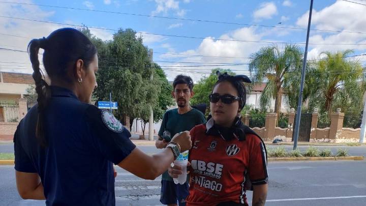 Asistencia y contención a peregrinos en su camino hacia la Virgen del Valle
