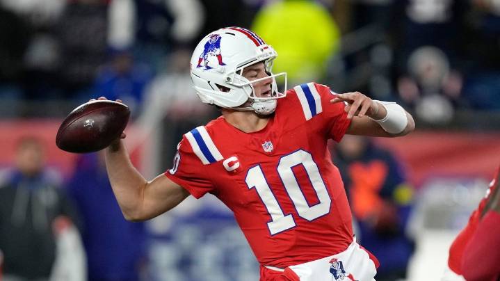 From worst to first: How the Patriots and Bears topped the NFL standings