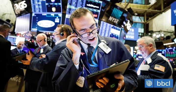 Wall Street abre en verde mientras las acciones de Netflix caen ante titánico acuerdo con Warner Bros.