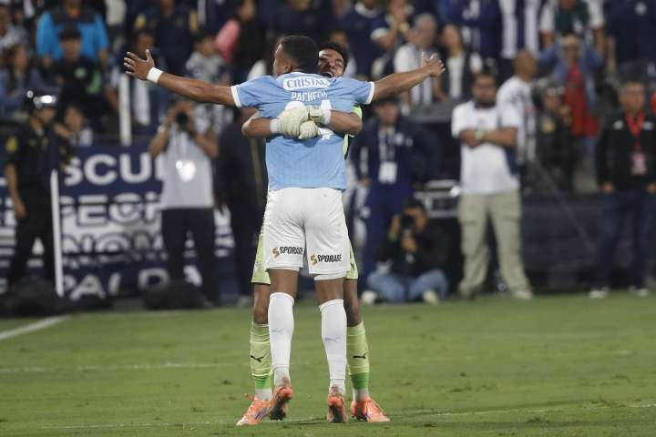 Sporting Cristal derrota a Alianza Lima 5 a 4 por la vía de los penales en el estadio de Matute