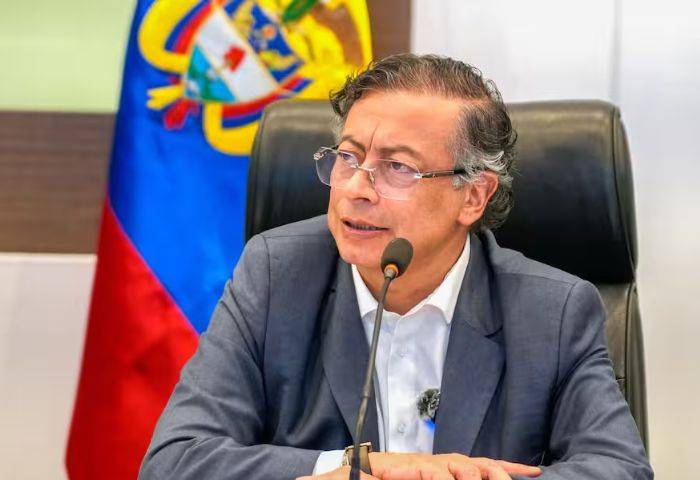 Petro advierte posible emergencia económica si el Congreso no aprueba la ley de financiamiento
