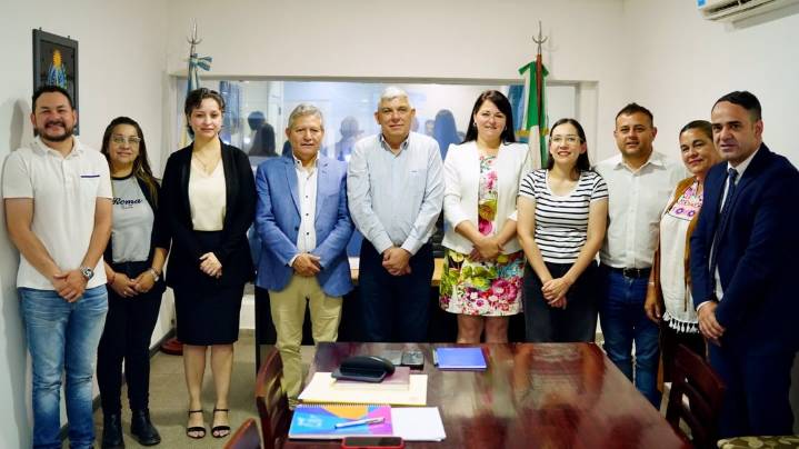 Recambio institucional en Barranqueras: asumieron nuevas autoridades municipales y funcionarios del gabinete