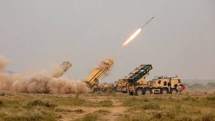 Indian Army Seeks 120 Km Guided Pinaka Rockets In Rs 2500 Crore Deal Defence News