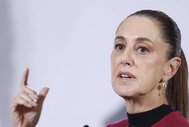 México busca acuerdo con EU por tratado de agua y evita aranceles