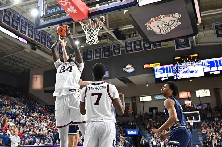 Mark Few Reaches 750 Wins With Gonzaga's Dominant Victory