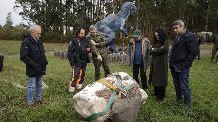 Rescatan restos de un gigantesco dinosaurio en Ribadesella: "Es un hallazgo de relevancia mundial"