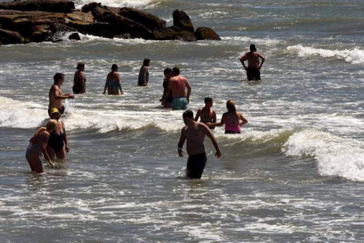 Combo ideal para la playa: la máxima rozará los 30° y se espera mucho sol para este miércoles en Mar del Plata