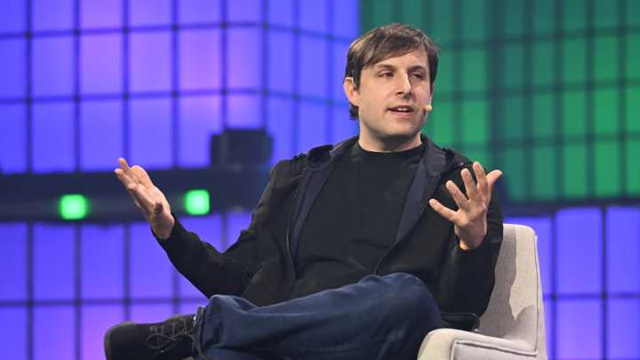 Presentan “Prima”, microchip retinal