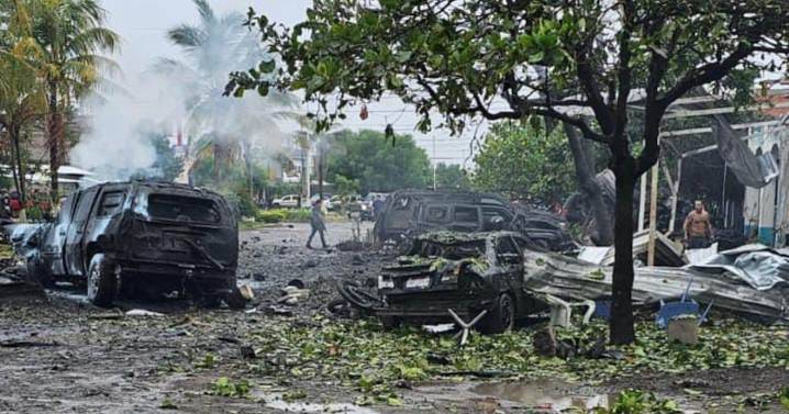 Explosión de coche bomba siembra caos en Michoacán: Auto fue trasladado desde Colima hasta Coahuayana