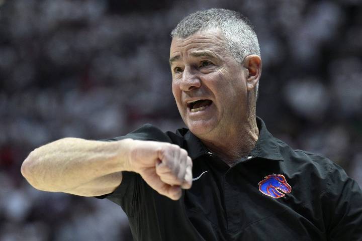 Deadspin | Boise State stops Butler's four-game win streak