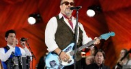 Raul Malo, the soulful tenor and frontman of The Mavericks, has died at age 60