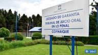 Mujer queda con arresto domiciliario total tras inducir aborto a su hija de 16 años en Coyhaique