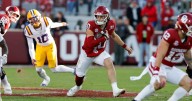 Mateer throws late TD pass, No. 8 Oklahoma beats Louisiana State to likely secure playoff spot