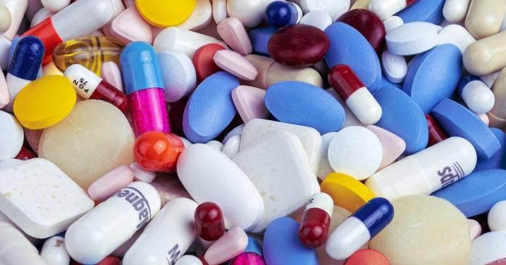 ¿Como en Dinamarca? Dejan caducar medicamentos en clínicas del IMSS de San Luis Potosí