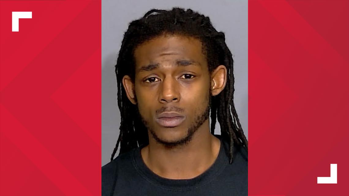 Indianapolis man signs plea agreement for shooting girlfriend, 10