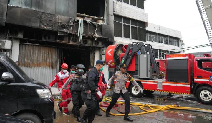 Indonesia: Fire in Jakarta office building kills at least 22