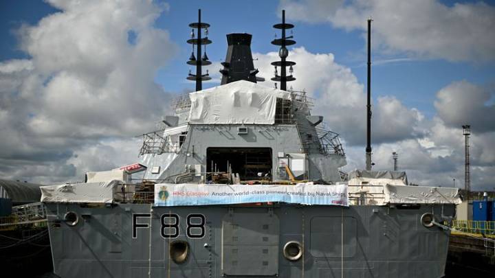 UK and Norway sign submarine hunting pact amid Russian threat to undersea cables