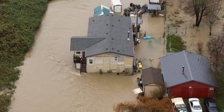 Inundaciones récord en Washington generaron evacuaciones y alerta máxima en algunas comunidades