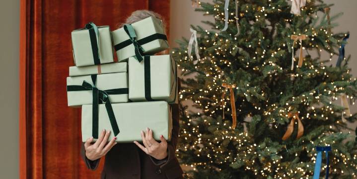 These Gift-Wrapping Ideas Make Any Present Look Luxurious