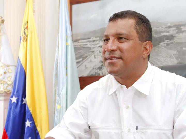 Versión oficial de la muerte de Alfredo Díaz omite denuncias sobre falta de atención médica