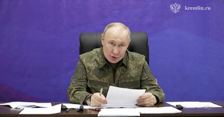 Putin hace esperar al enviado de Trump y advierte a Europa: «Estamos preparados para la guerra»