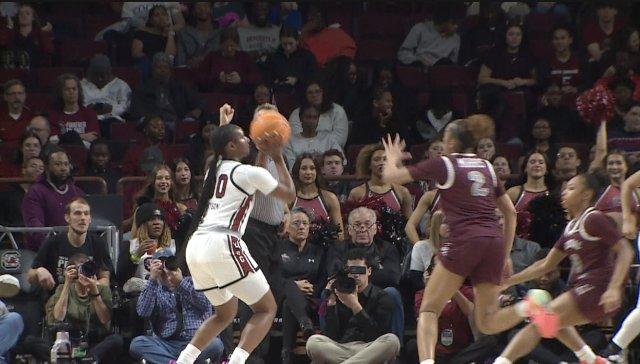 Latson Leads No. 3/3 South Carolina to Win over NC Central