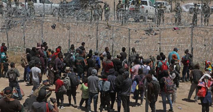 Asesores de Biden advirtieron que sus políticas podían generar caos y crisis humanitaria en la frontera