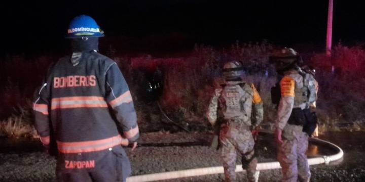Controlan fuga de hidrocarburo en Zapopan y mantienen cierre en la autopista Guadalajara