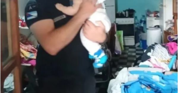 La Policía rescató a una beba de 7 meses que quedó sola en una casa