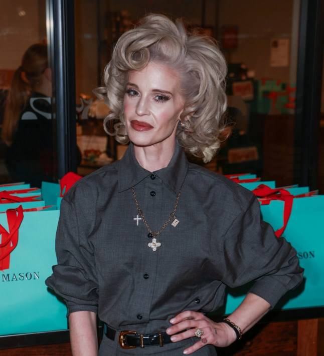 Kelly Osbourne eviscerates ‘grown women’ for bullying her appearance: ‘I am ill’