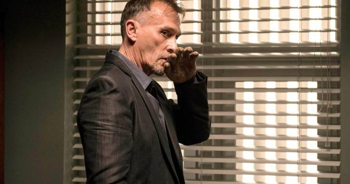 ‘Most addictive show ever’ with ‘terrific’ cast is streaming now