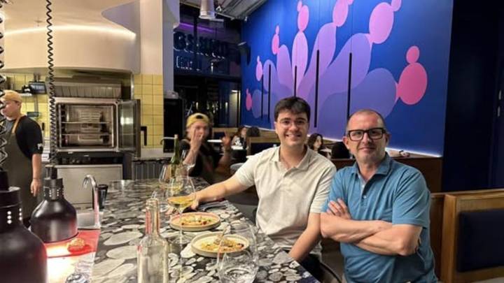 El corresponsal de EFE en Chile, Víctor Castelló, relata para Cáceres la intensidad de la segunda vuelta electoral