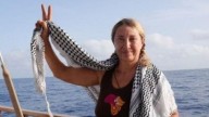 La activista de la flotilla pro-Gaza que mordió a una funcionaria denuncia ahora a altos cargos israelís
