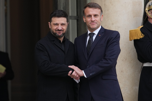 Zelenskyy arrives in Paris for talks with Macron as U.S.-led peace negotiations advance