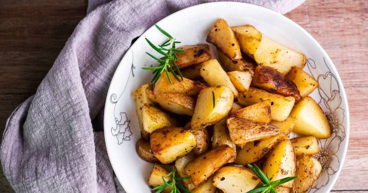 Roast potatoes will be crisp and fluffy using method 5 chefs agree on