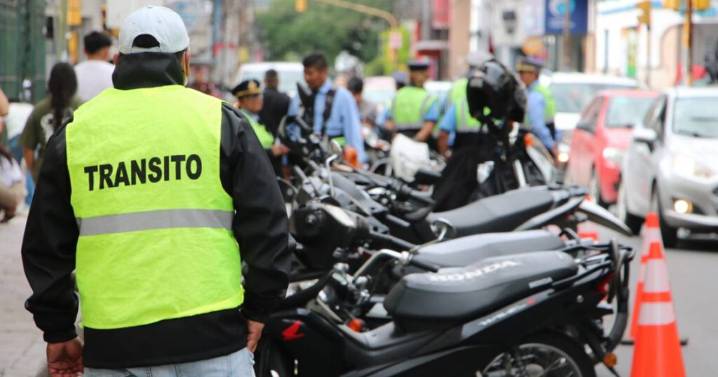 Operativos de tránsito para reforzar el uso del casco