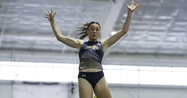 Montana State jumper Hailey Coey shatters records at season