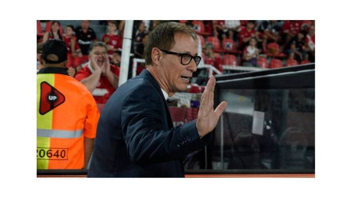 La salida de Holan abre en Central las especulaciones sobre el sucesor: ¿hay candidatos?