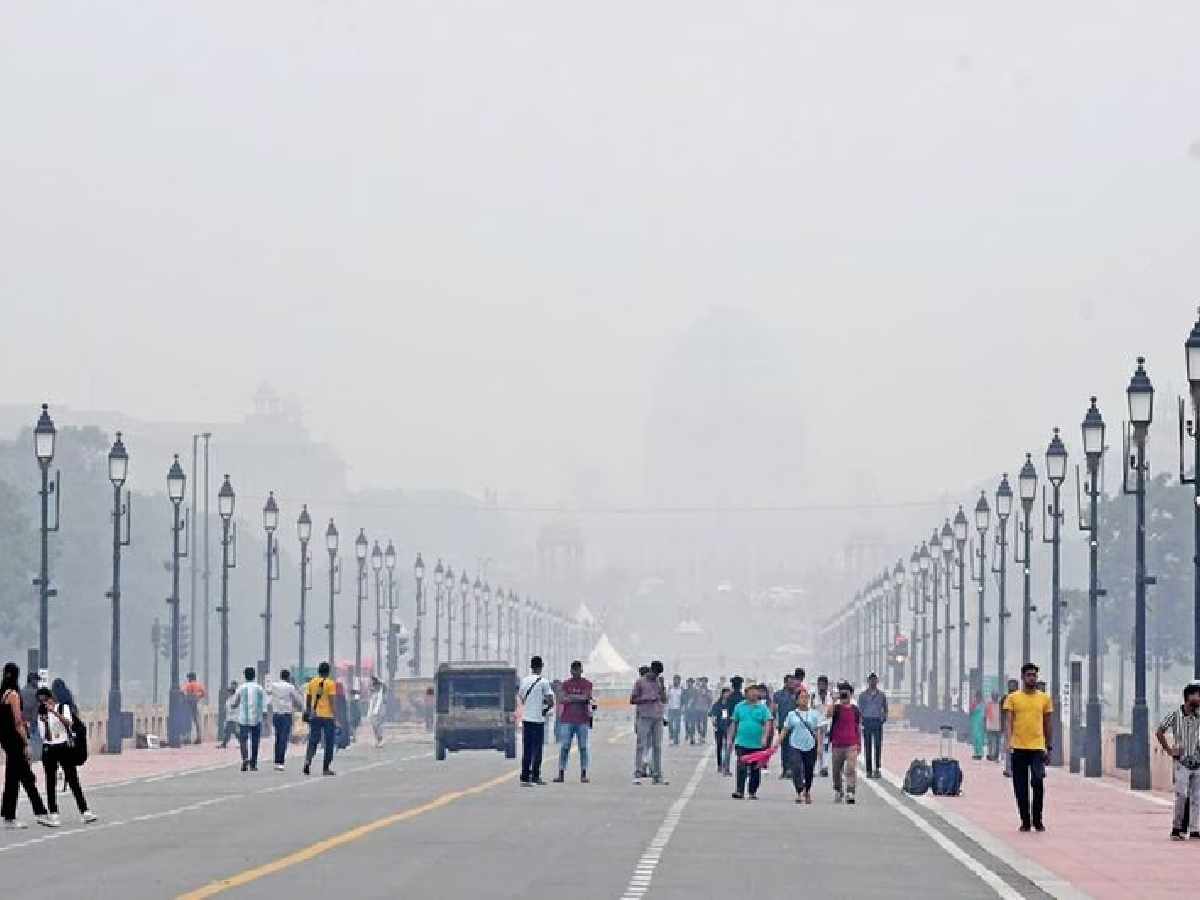 Delhi Weather: City air quality sees improvement, AQI drops to 267