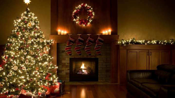 ¿Cuánta luz gastan las series navideñas? Calcula EXACTAMENTE cuánto subirá tu recibo de CFE esta Navidad